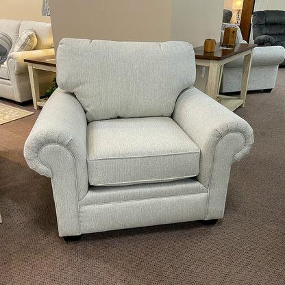 Brett Invitation Linen Chair