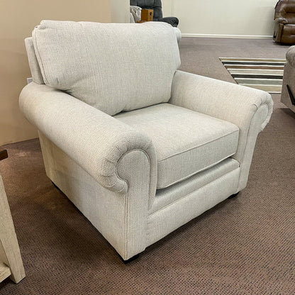 Brett Invitation Linen Chair