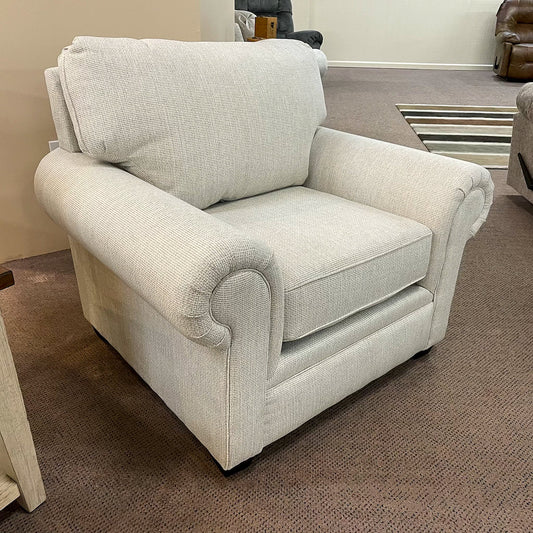 Brett Invitation Linen Chair