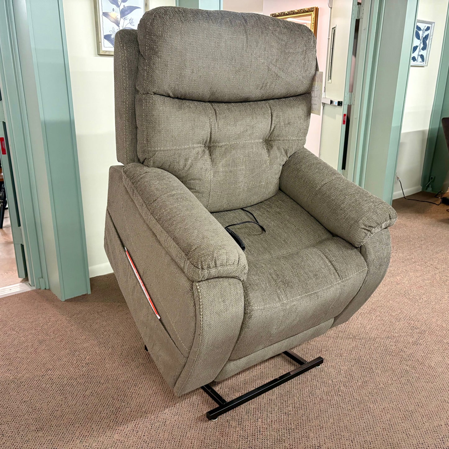 iNFI Elite Mink Lift Chair