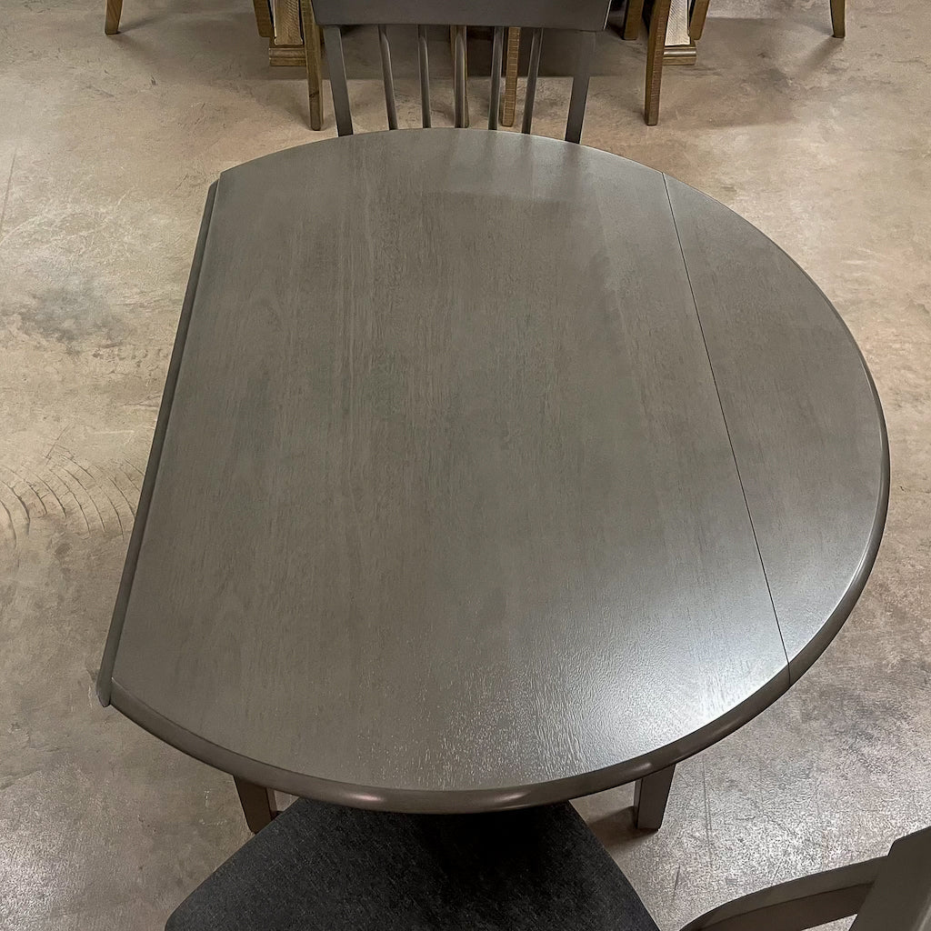 Shullden Table & 2 Chairs