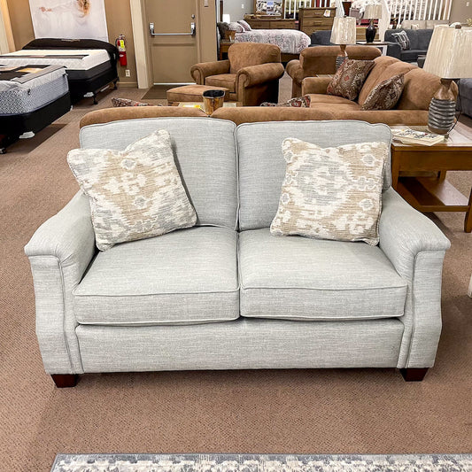 Salem Wren Shadow Loveseat