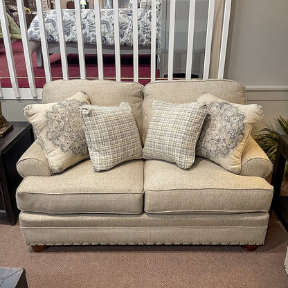 Farmington Loveseat