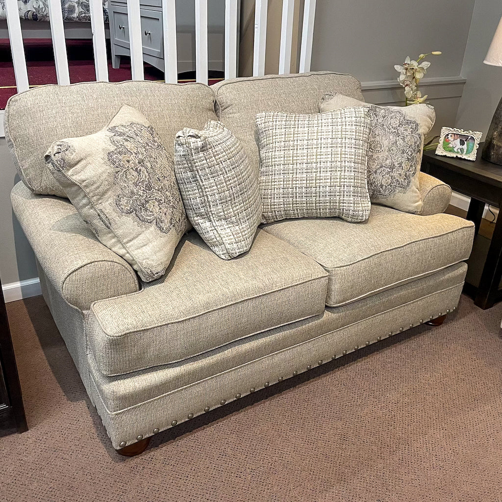 Farmington Loveseat