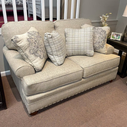 Farmington Loveseat