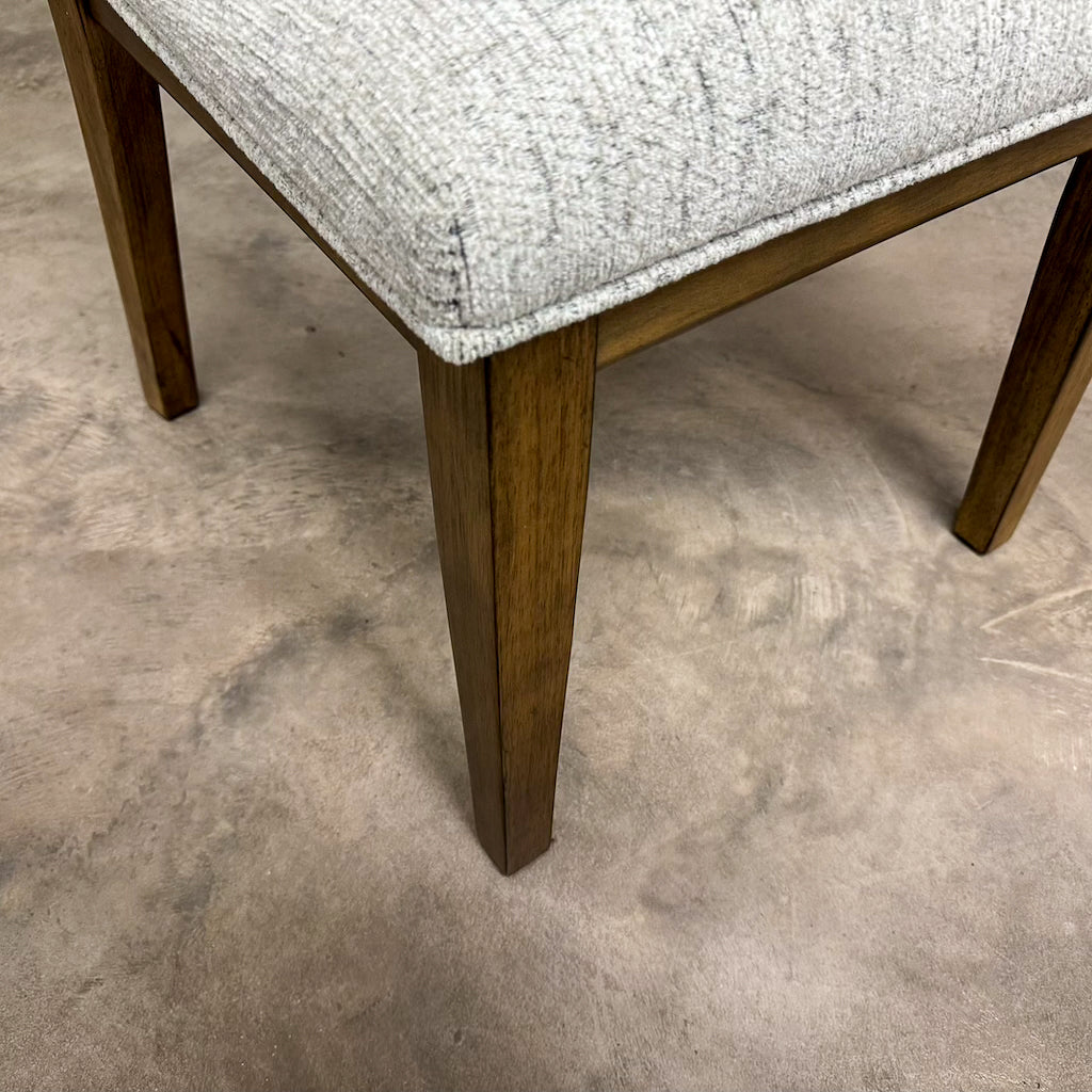 Summit Dining Room Table & 6 Chairs