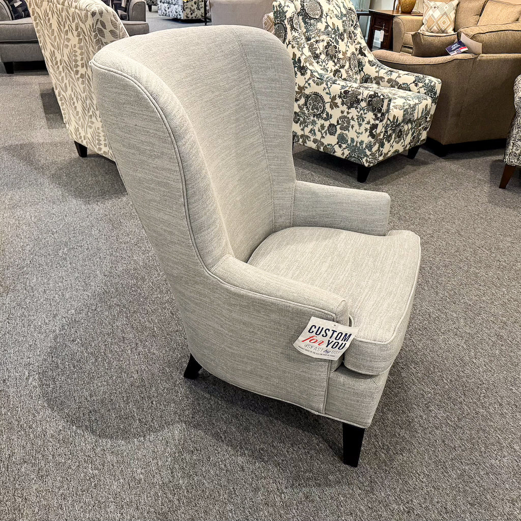 Saylor Wren Shadow Chair