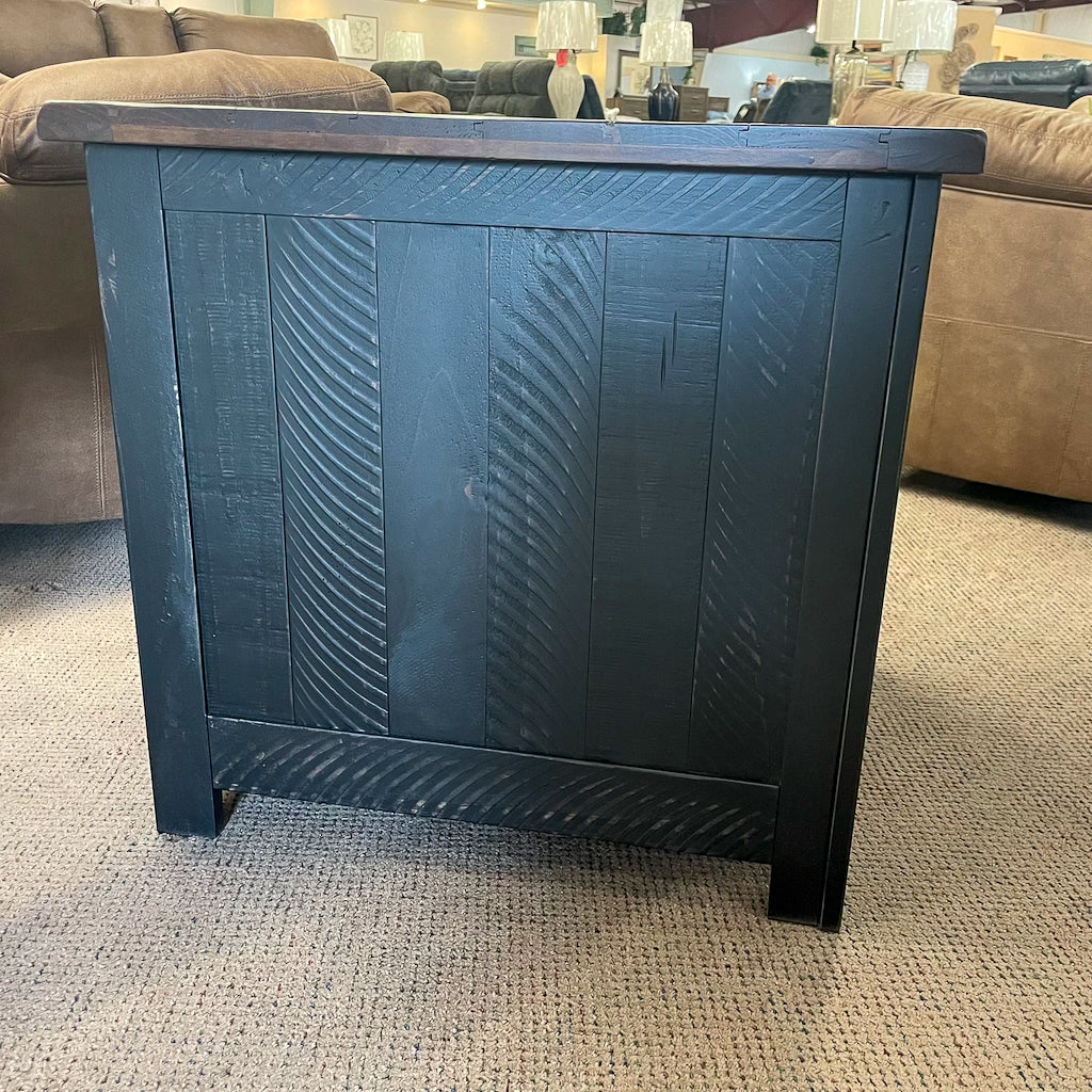 Elm Ridge End Table