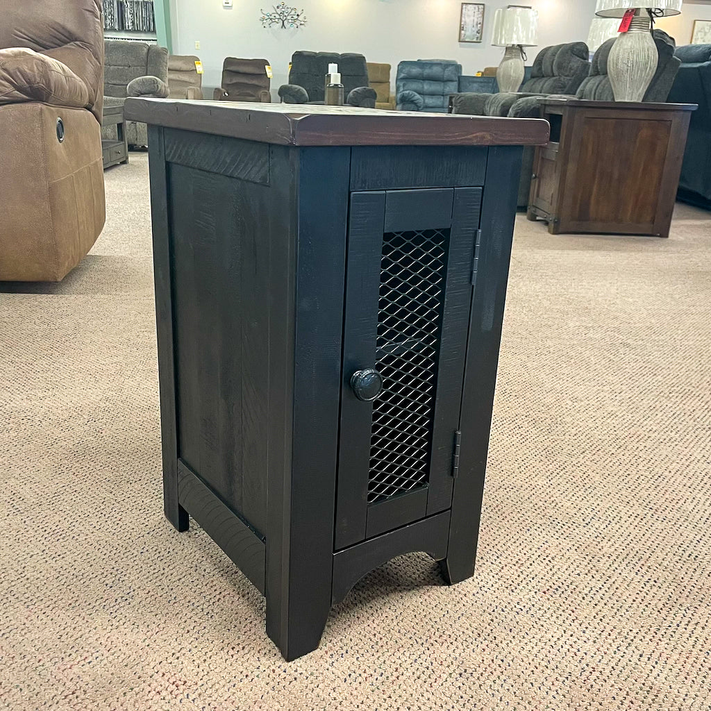 Elm Ridge Chairside End Table