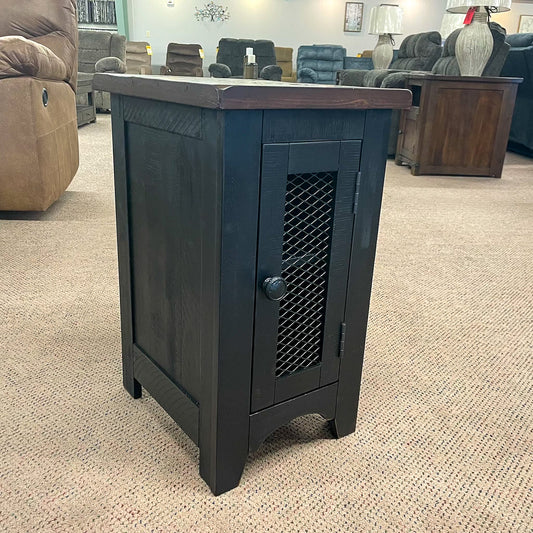 Elm Ridge Chairside End Table