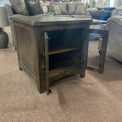 Danell Ridge End Table