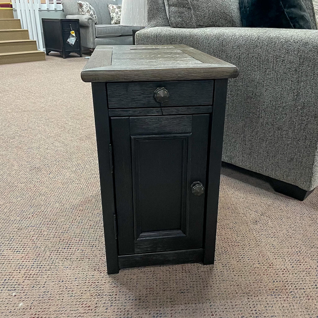 Stromberg Chairside End Table with USB Ports & Outlets