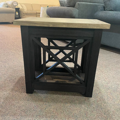 Heatherbrook Chairside Table