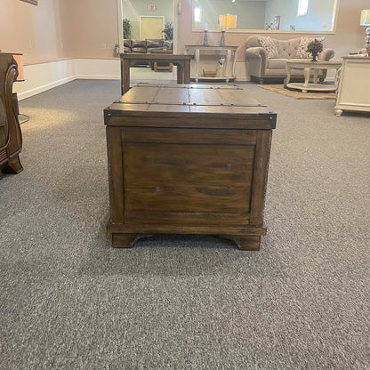 Aspen Skies Storage Trunk