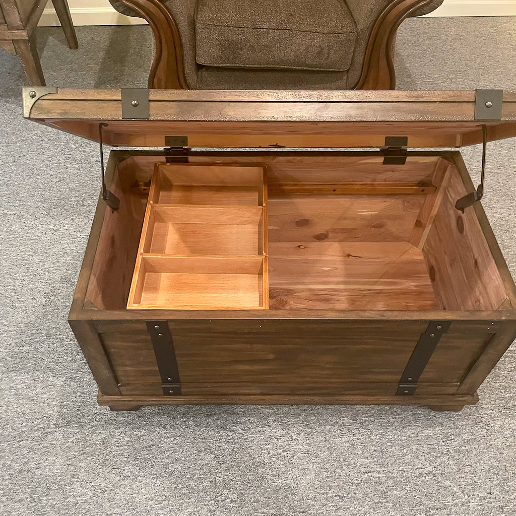 Aspen Skies Storage Trunk