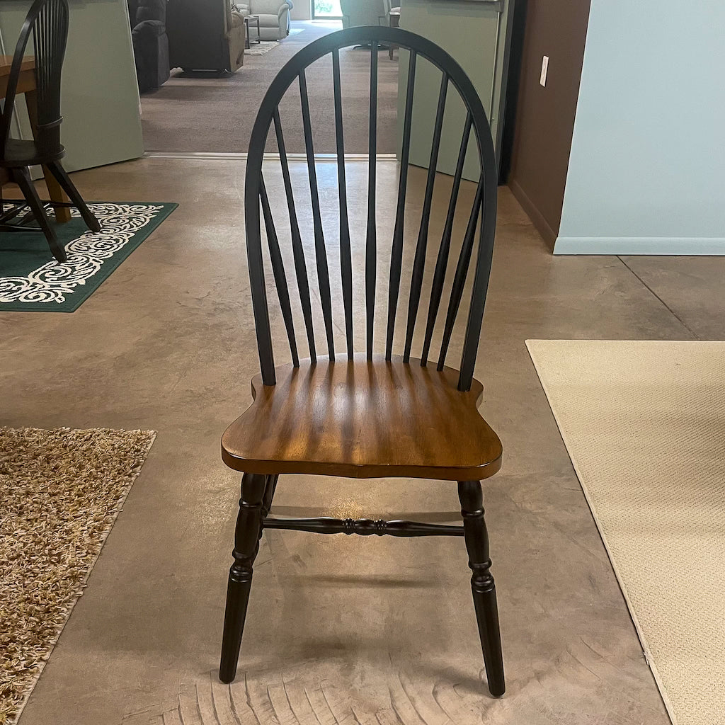 Simple Turning Leg Table & 2 Chairs